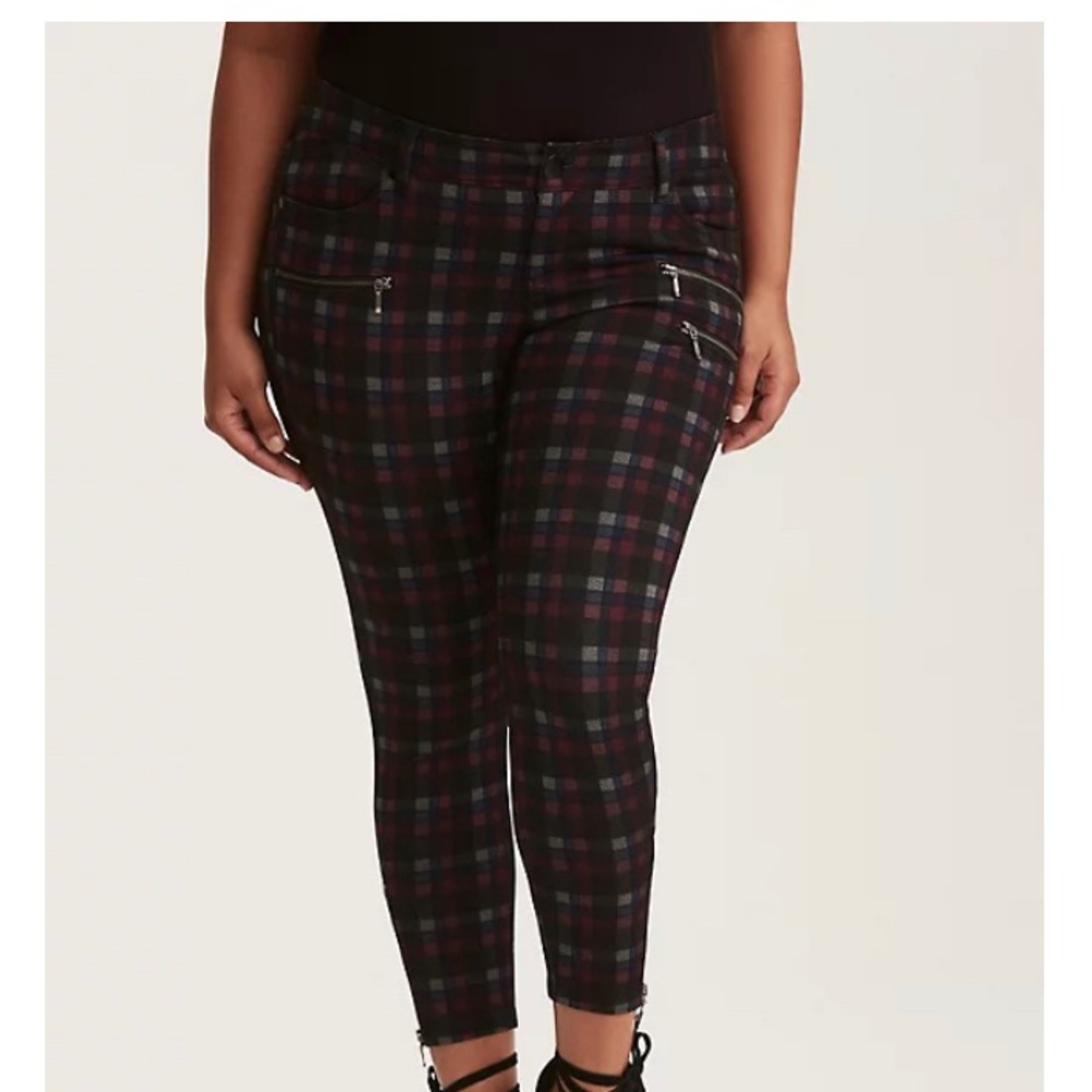 Torrid ANKLE SKINNY PANT - PLAID PONTE Size 12